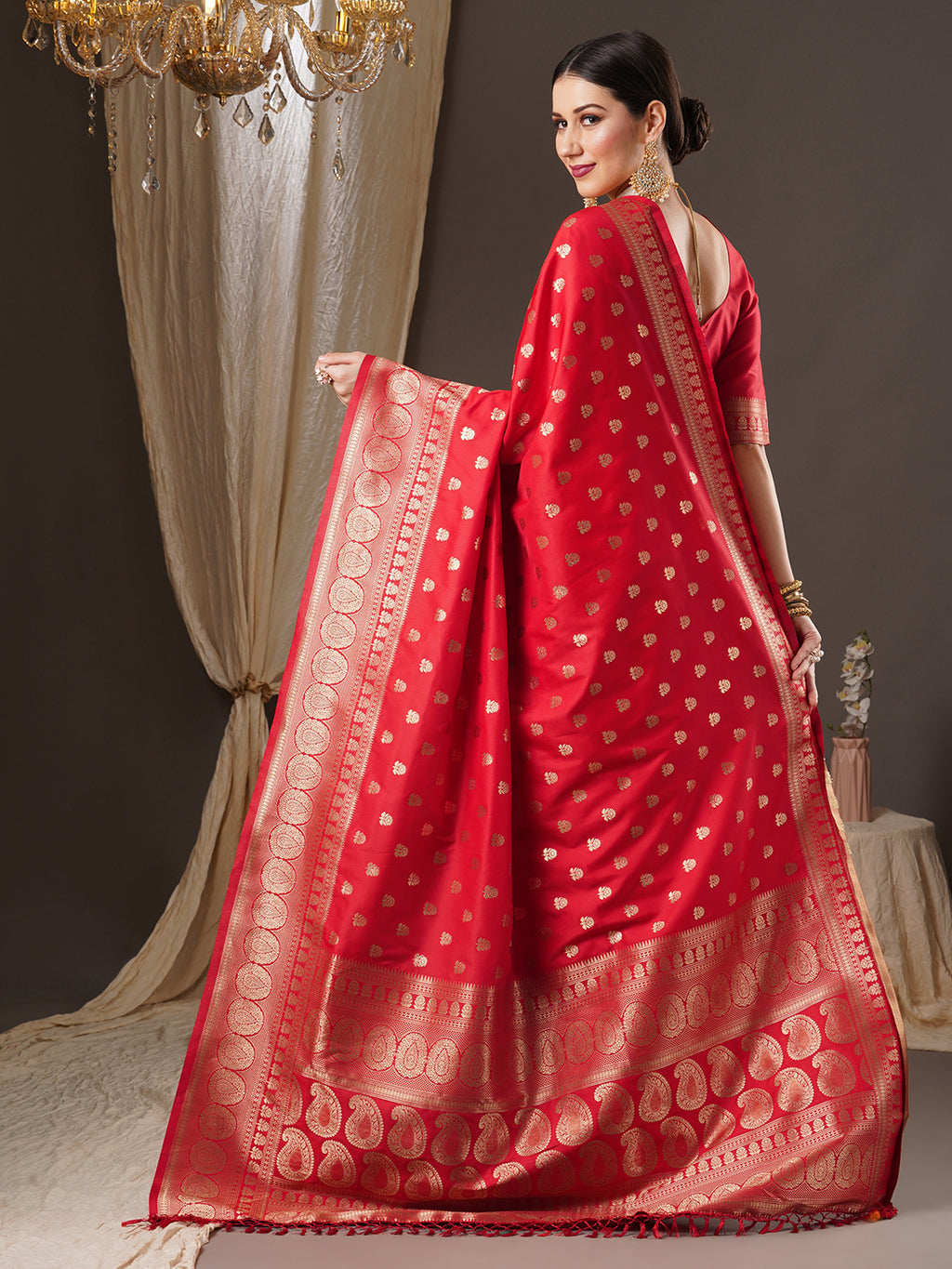 silk blend red wovendesign designer saree with blouse piece 14pakhi1505