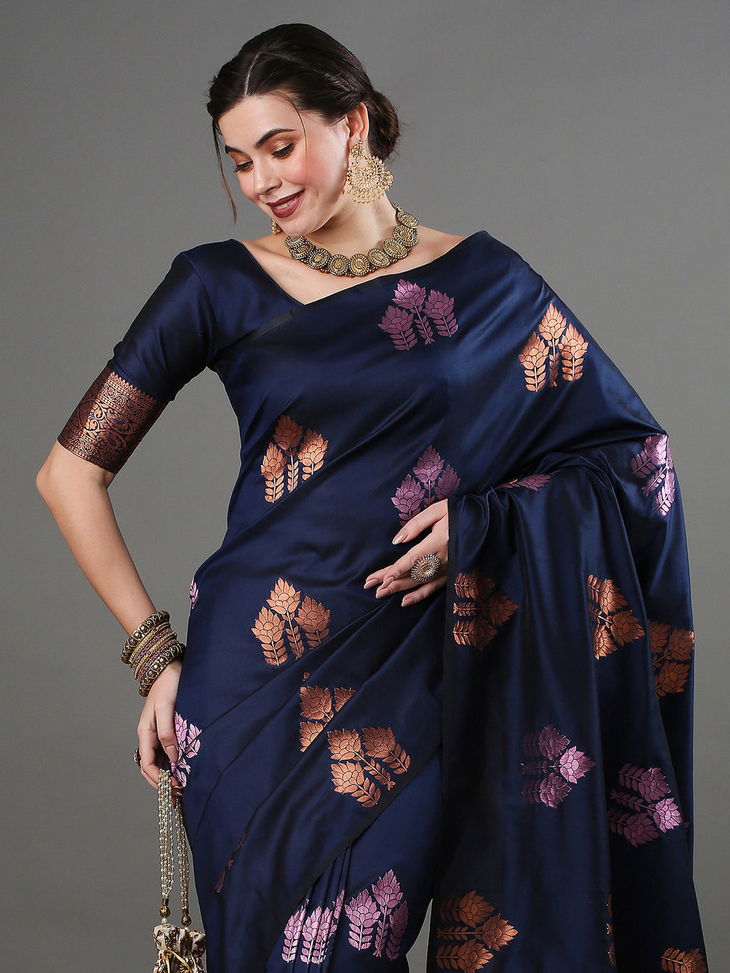 silk blend navyblue wovendesign designer saree with blouse piece 15pakhi1603