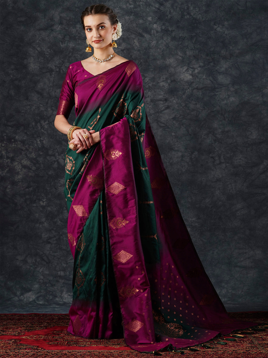 silk blend green woven design designer saree with blouse piece 23pakhi2309