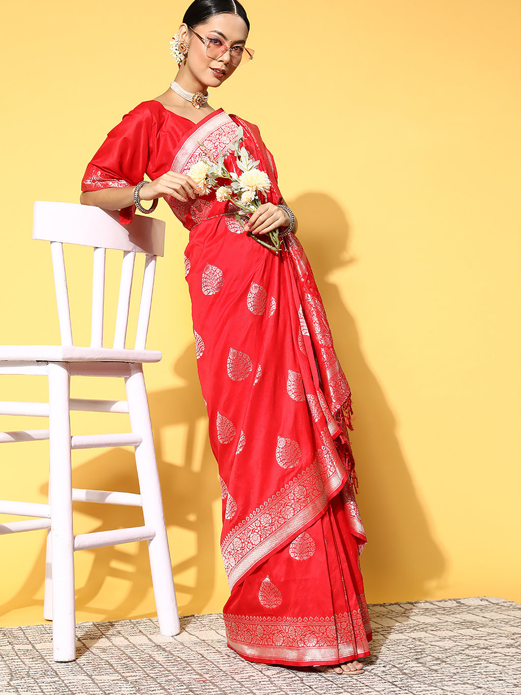 silk blend red wovendesign celebrity saree with blouse piece 2pakhi4101