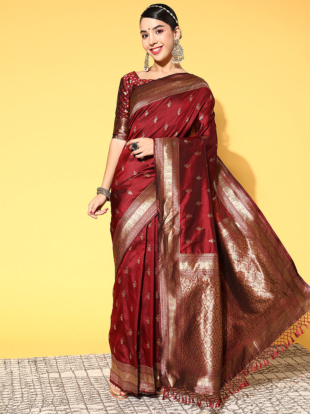 silk blend coffeebrown wovendesign celebrity saree with blouse piece 2pakhi4103