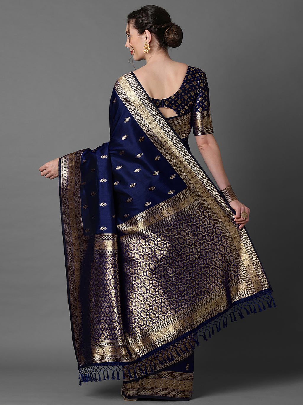 silk blend navyblue wovendesign designer saree with blouse piece 2pakhi4103e
