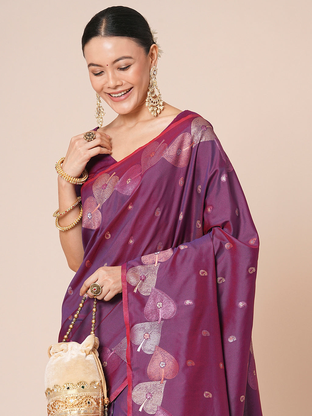 silk blend magenta woven design designer saree with blouse piece 31pakhi3101