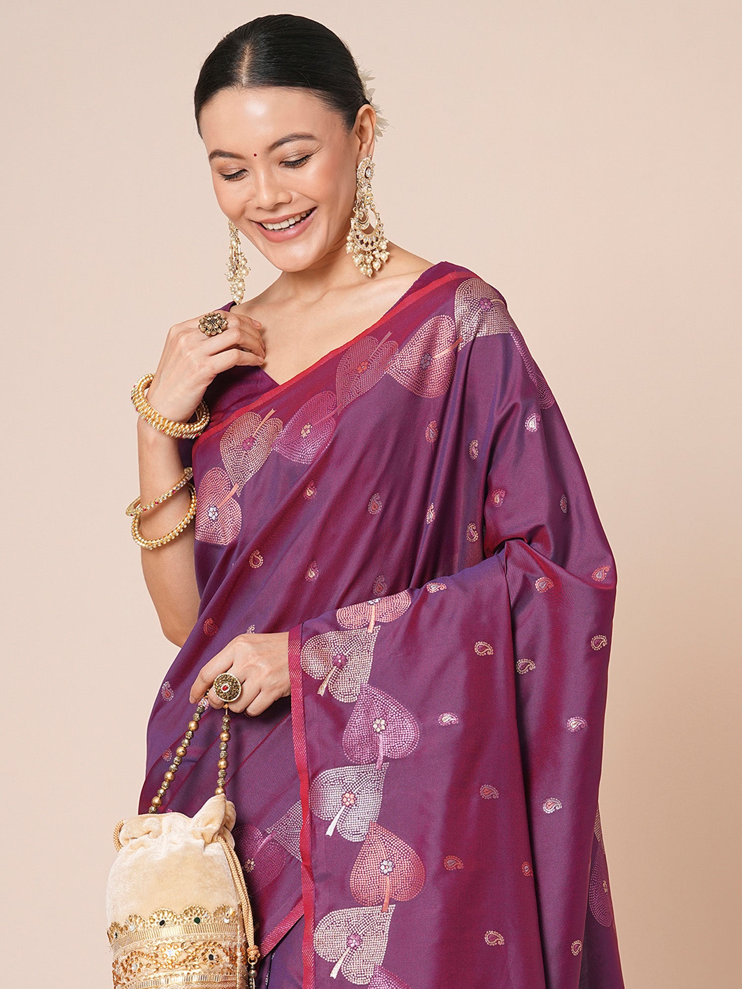 silk blend magenta woven design designer saree with blouse piece 31pakhi3101