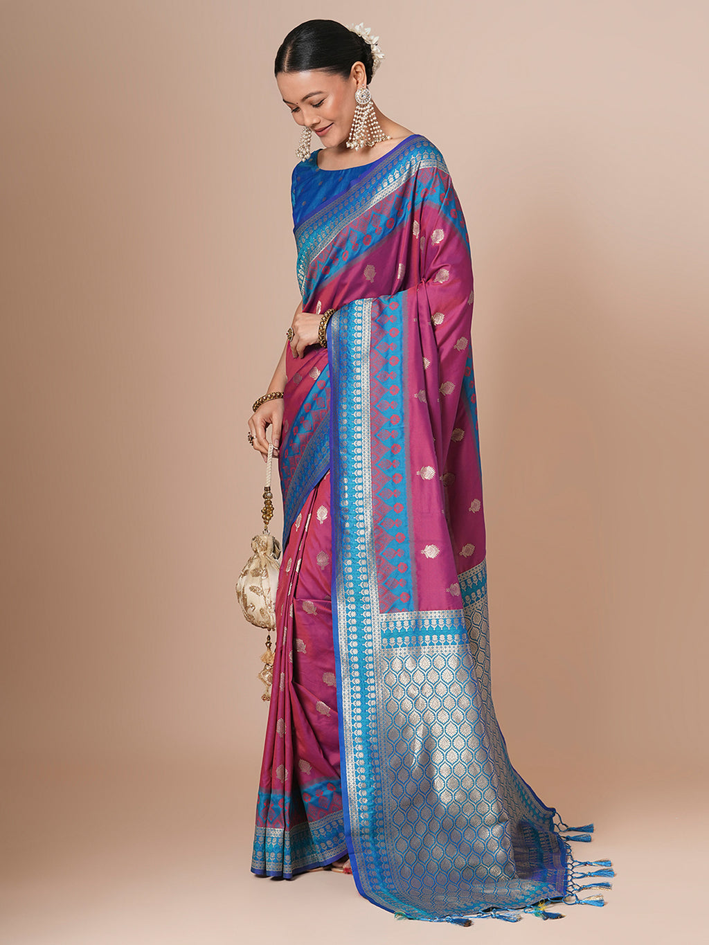 silk blend magenta woven design designer saree with blouse piece 31pakhi3105