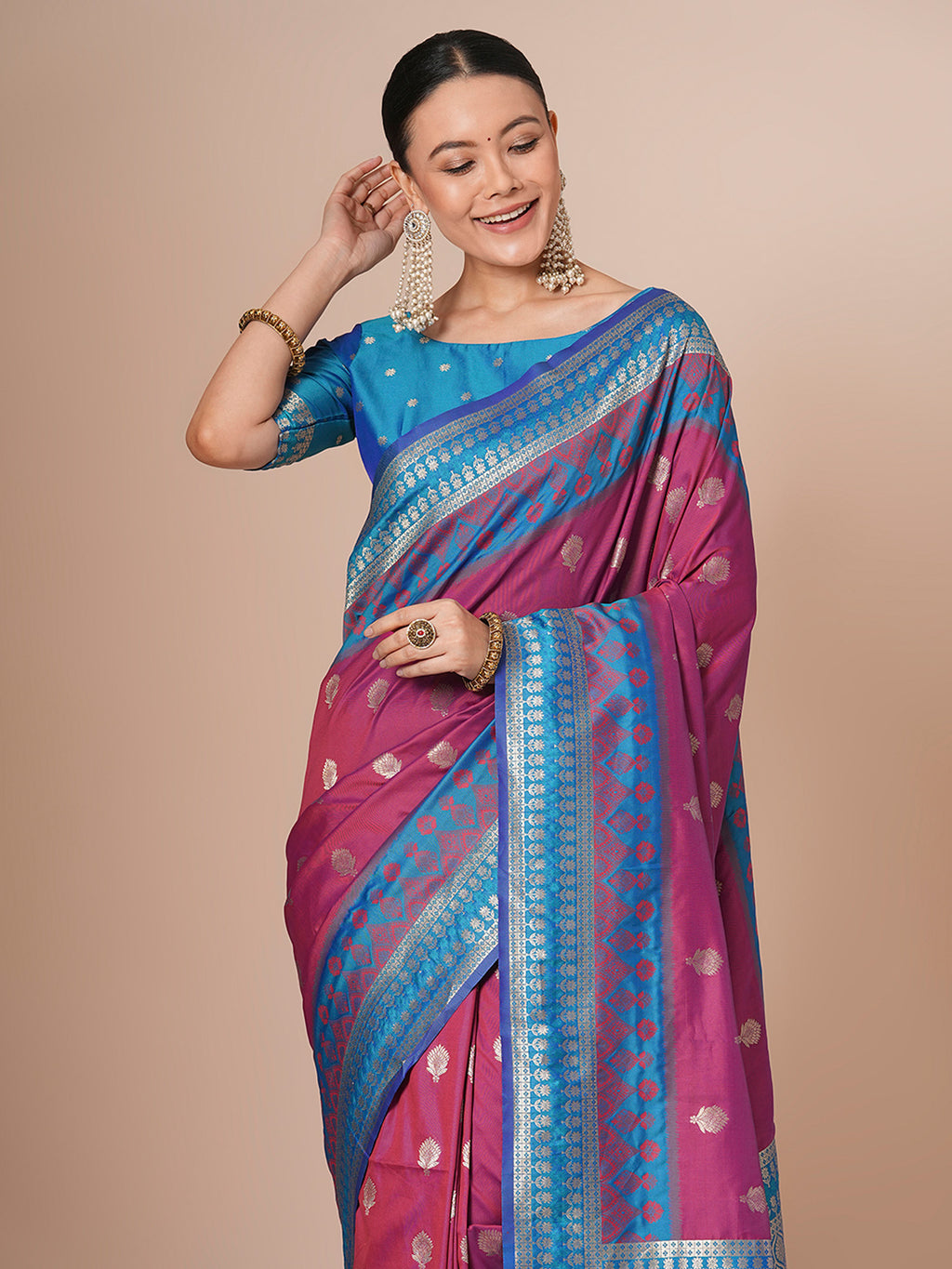 silk blend magenta woven design designer saree with blouse piece 31pakhi3105