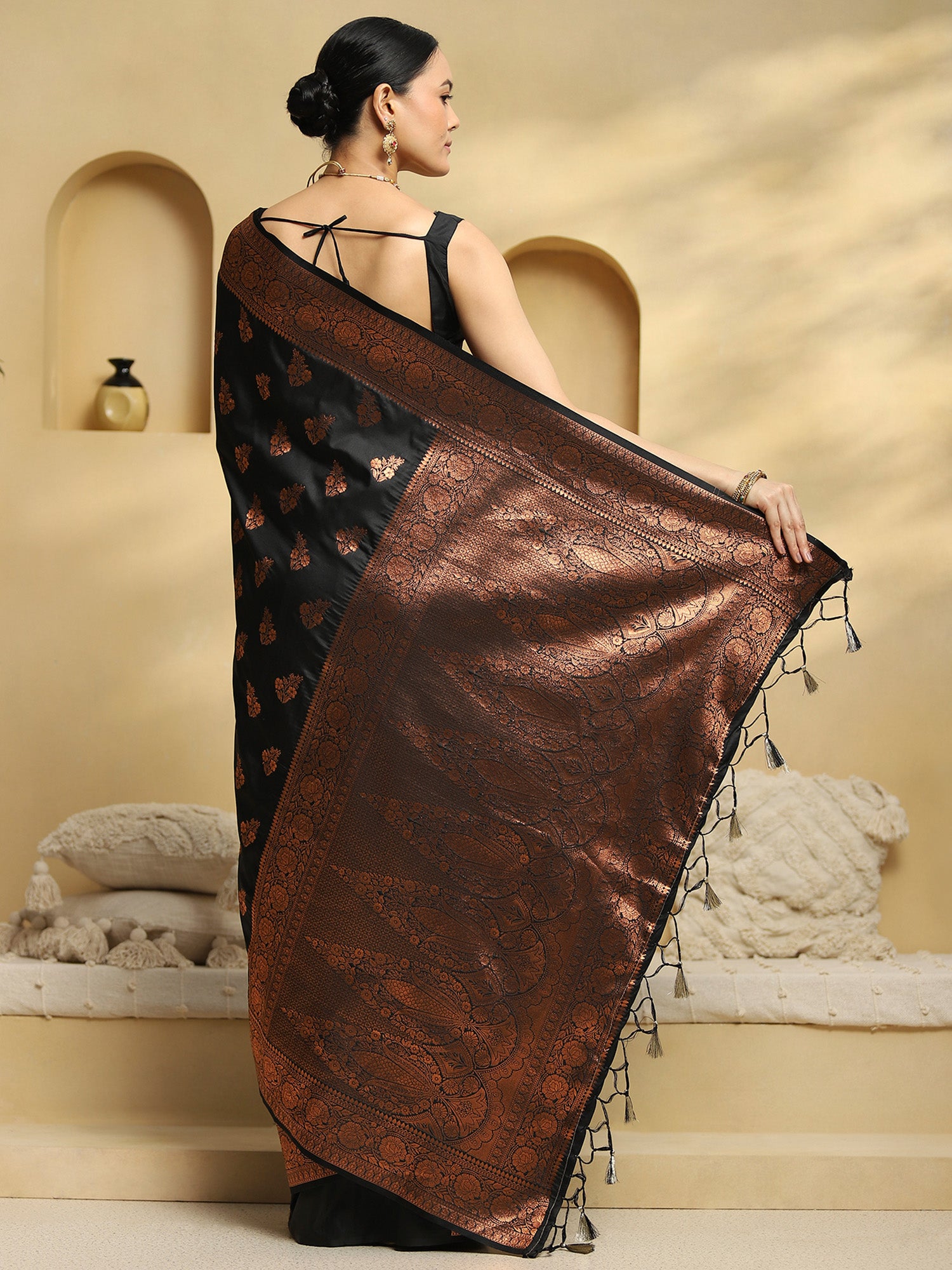 soft silk black woven design designer saree with blouse piece 33pakhi3305