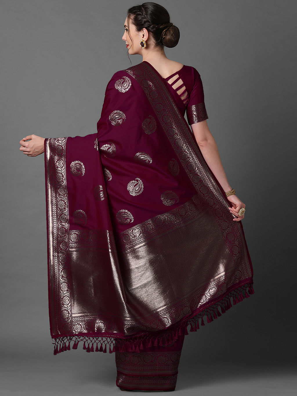 silk blend magenta wovendesign celebrity saree with blouse piece 3pakhi5104c