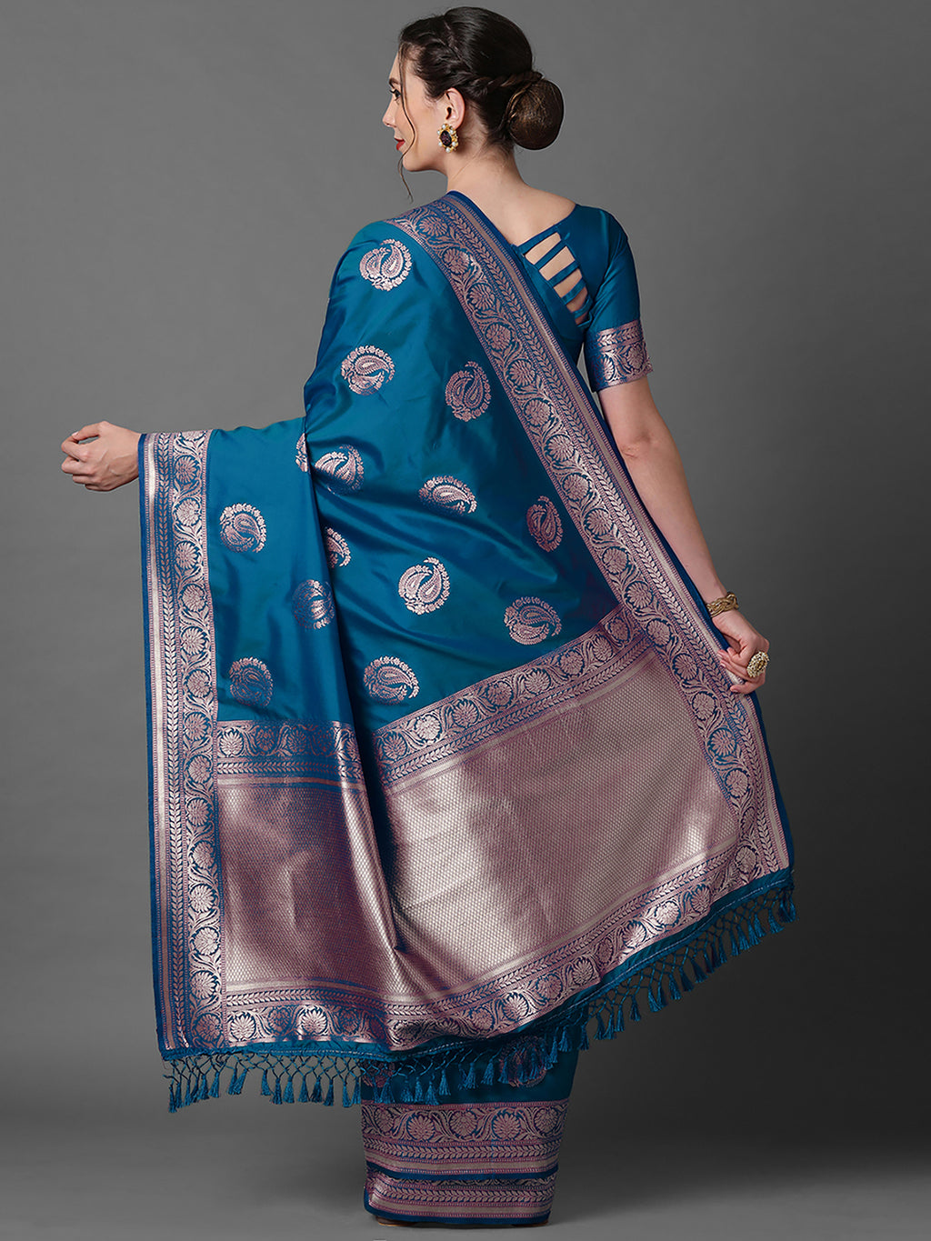 silk blend blue wovendesign celebrity saree with blouse piece 3pakhi5104d