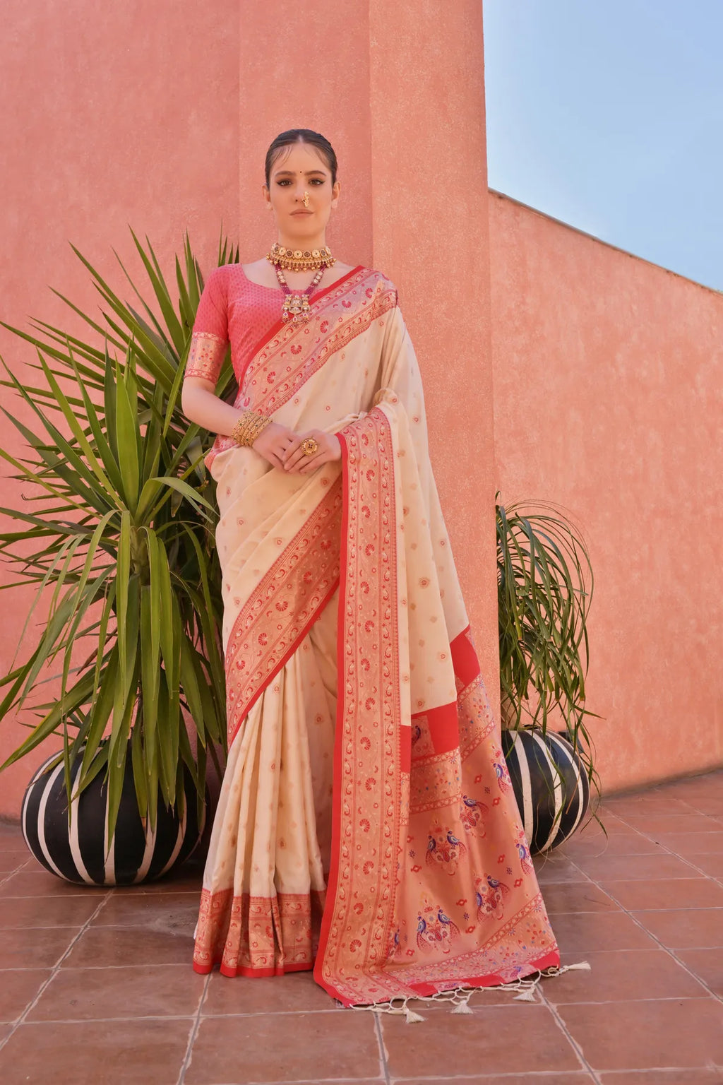 Off White Paithani Silk Saree With Blouse Piece For Women