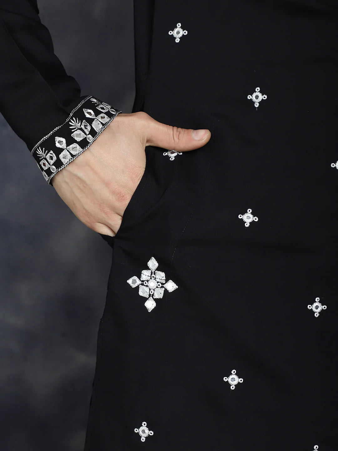 mens embroidered kurta with pyjama black
