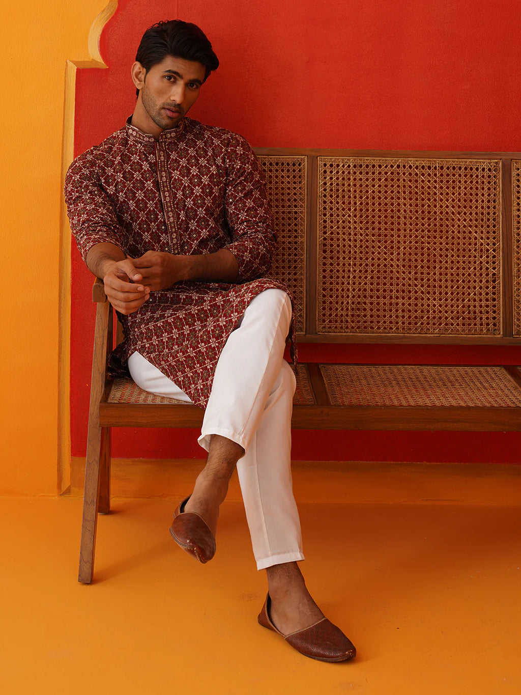 embroidered kurta pyjama set for men maroon