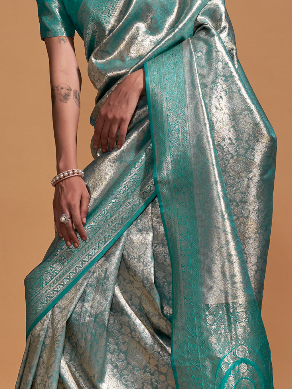kanjeevaram silk lightblue wovendesign designer saree with blouse piece knjpurm358002
