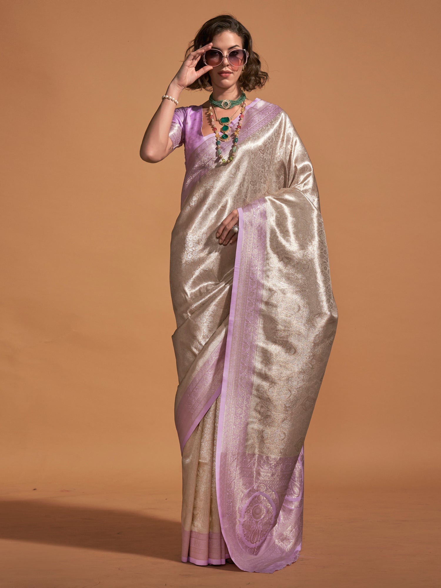 kanjeevaram silk cream wovendesign designer saree with blouse piece knjpurm358004