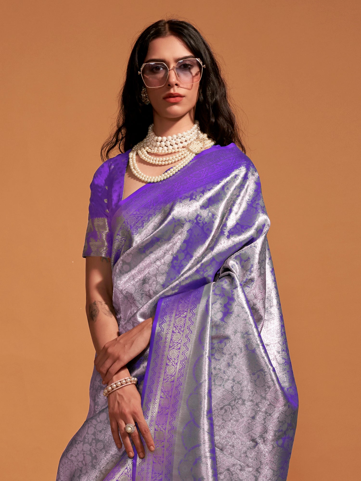 kanjeevaram silk purple wovendesign designer saree with blouse piece knjpurm358006
