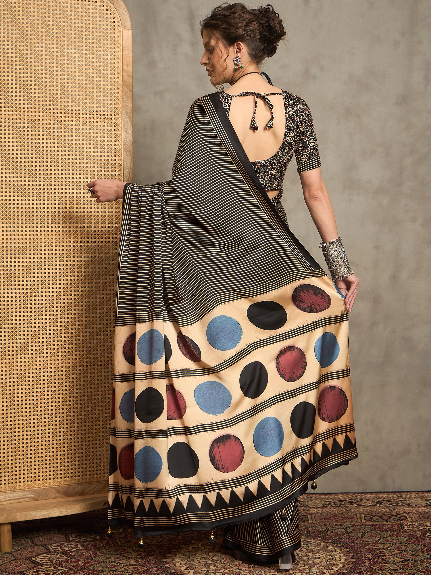 pure crepe black printed designer saree with blouse piece norajrk102