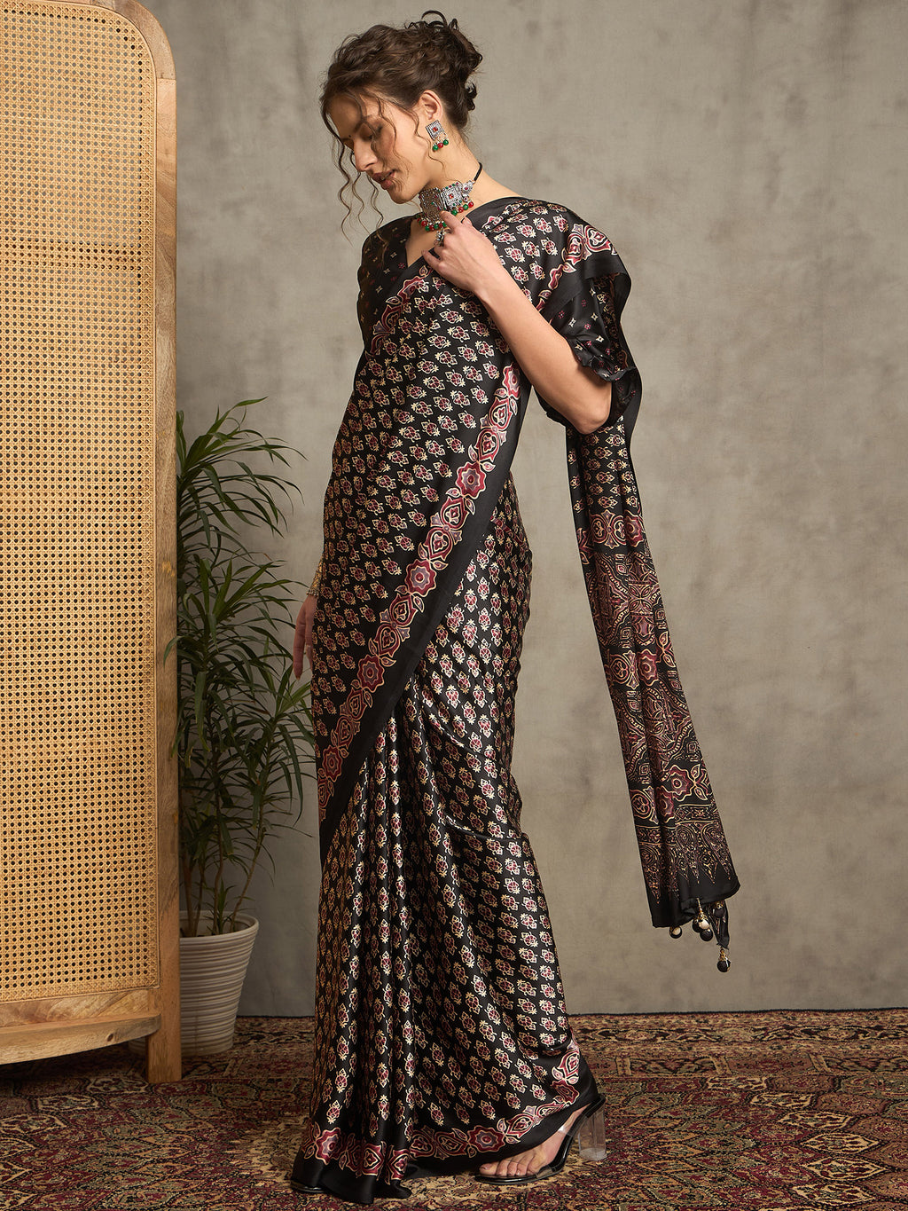 pure crepe black printed designer saree with blouse piece norajrk103