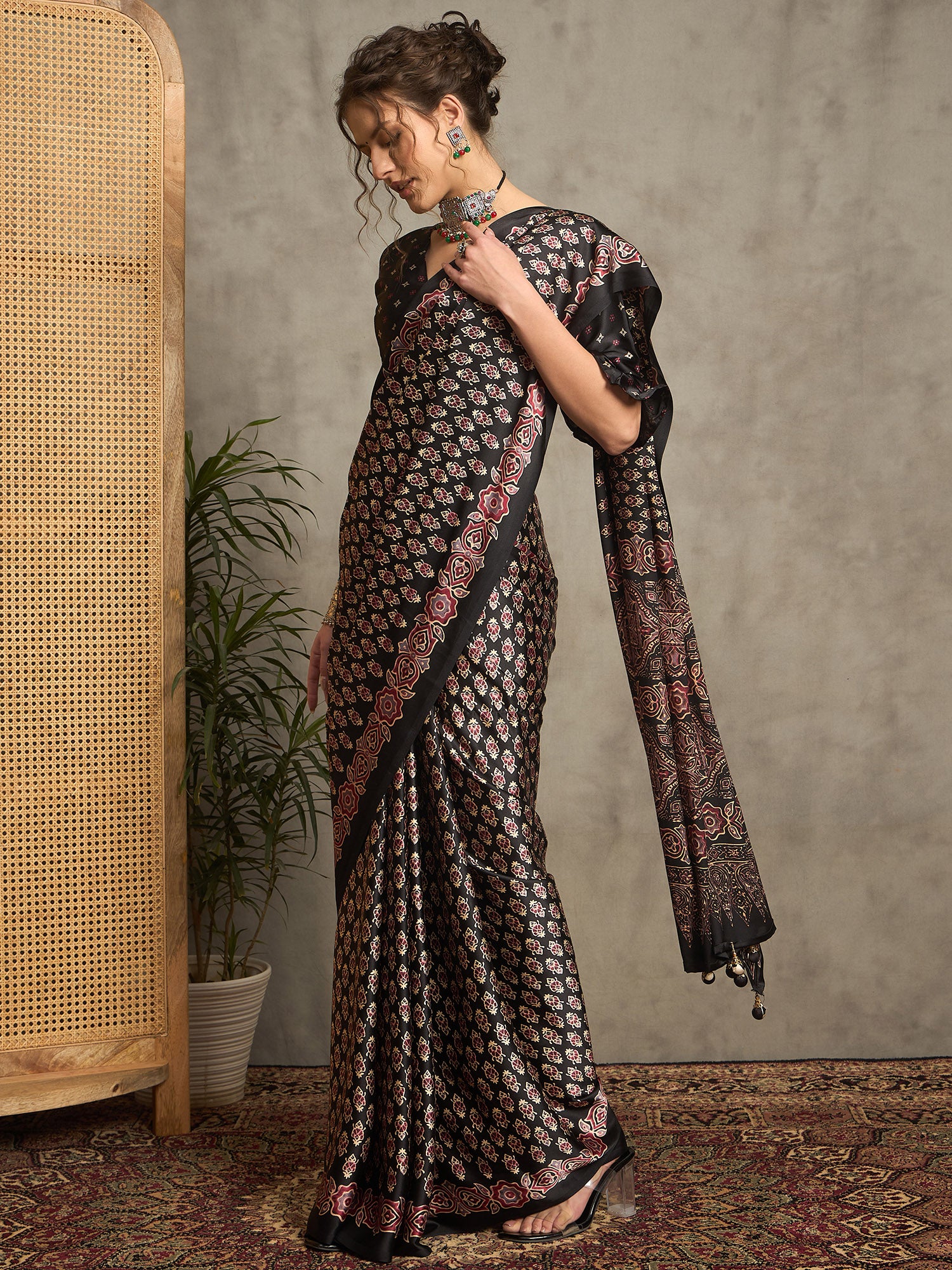 pure crepe black printed designer saree with blouse piece norajrk103