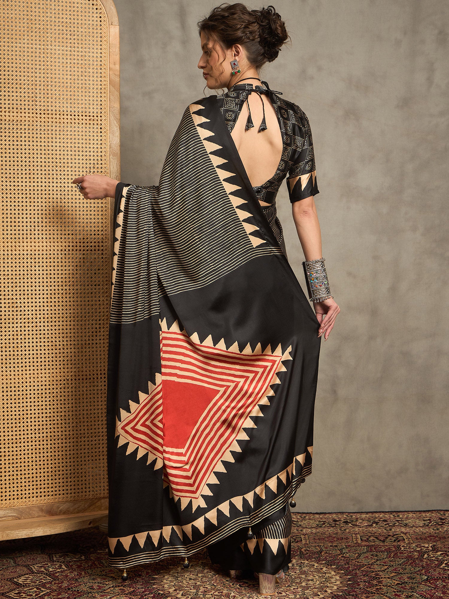 pure crepe black printed designer saree with blouse piece norajrk105
