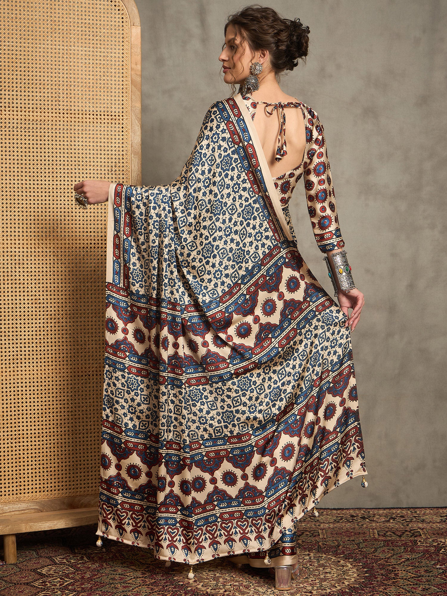 pure crepe cream printed designer saree with blouse piece norajrk107