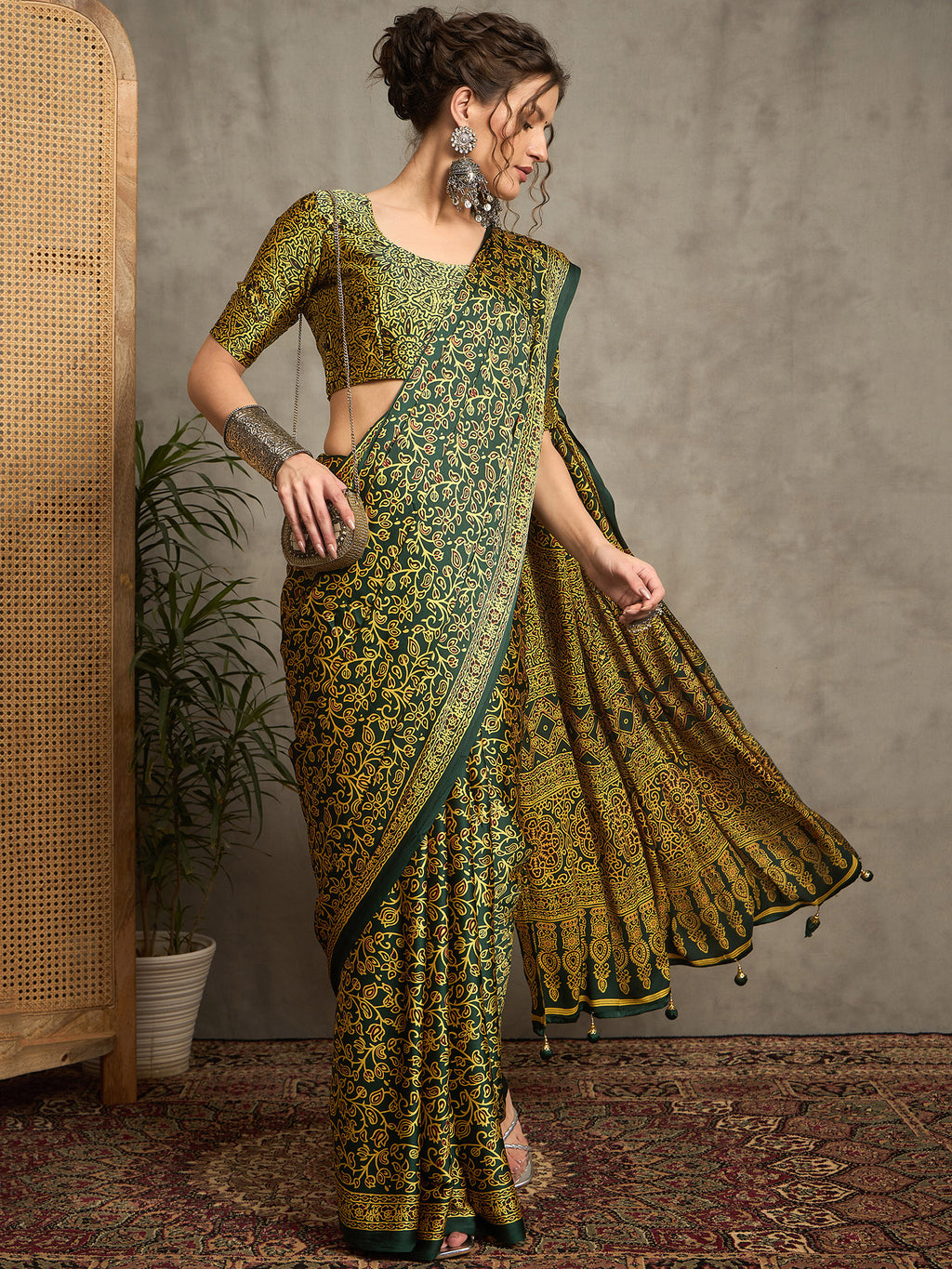 pure crepe green printed designer saree with blouse piece norajrk109