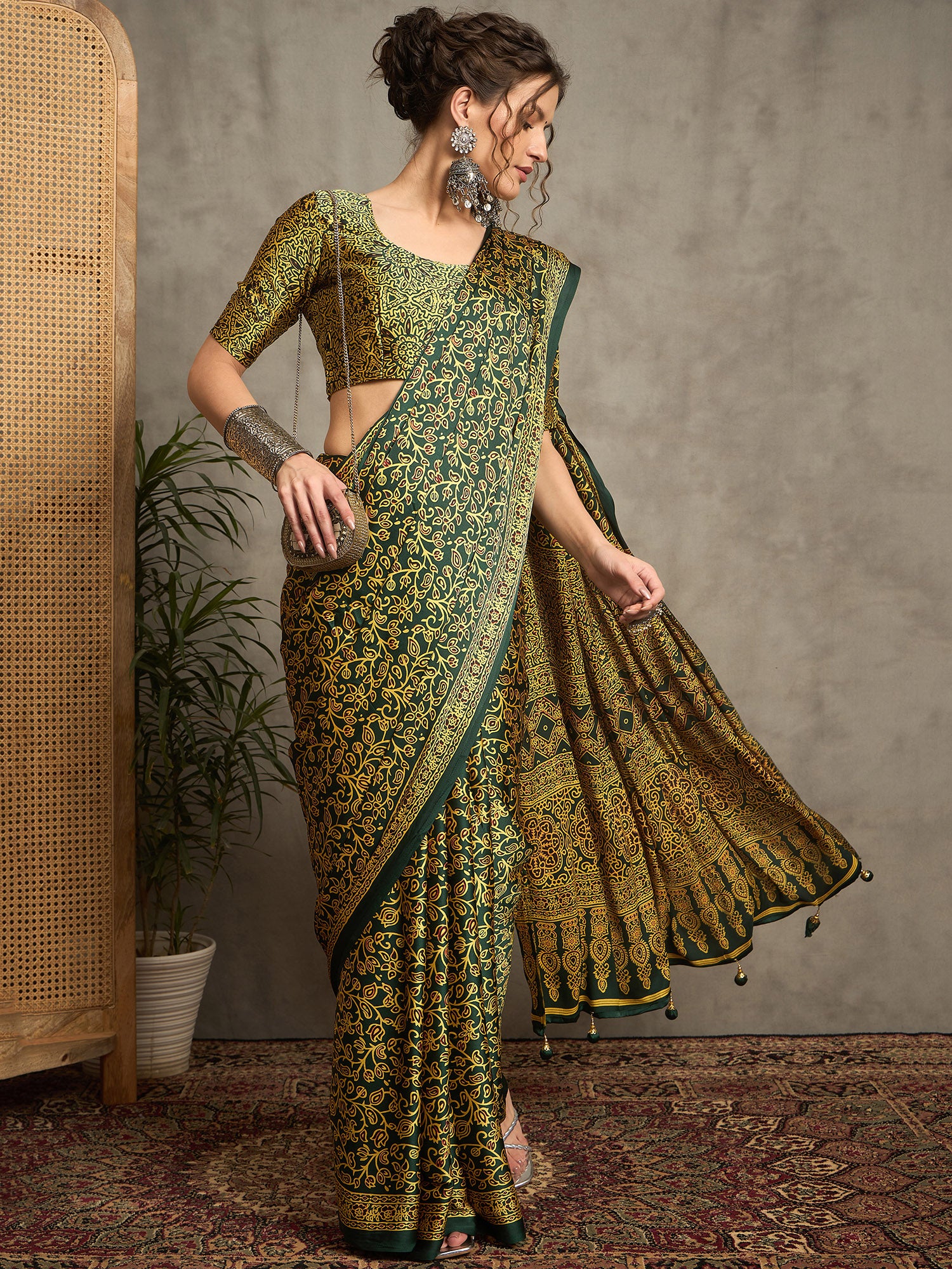 pure crepe green printed designer saree with blouse piece norajrk109