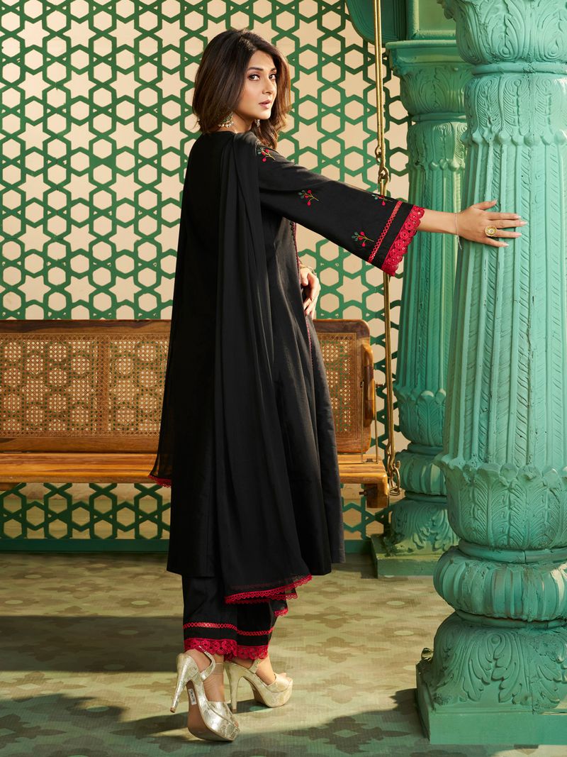black embroidered kurta set