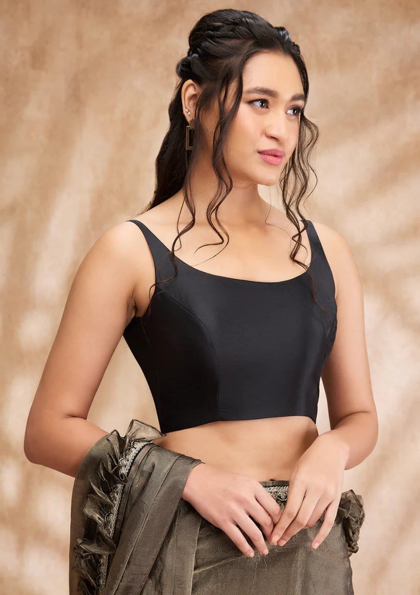 Black silk Solid Round Neck Sleeveless Blouse
