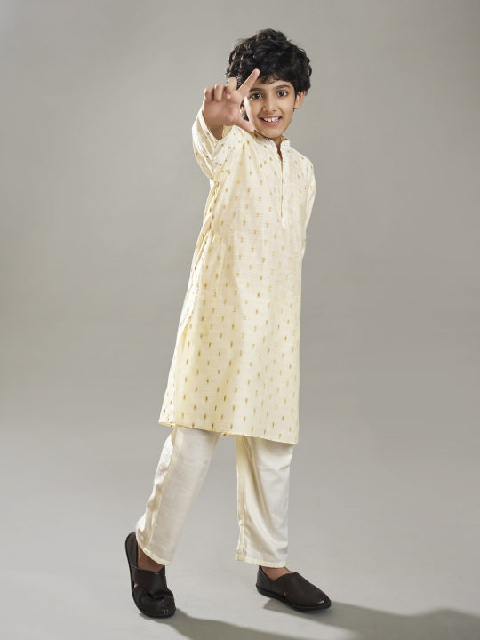 full sleeves self design straight cut kurta with pyjama offwhite