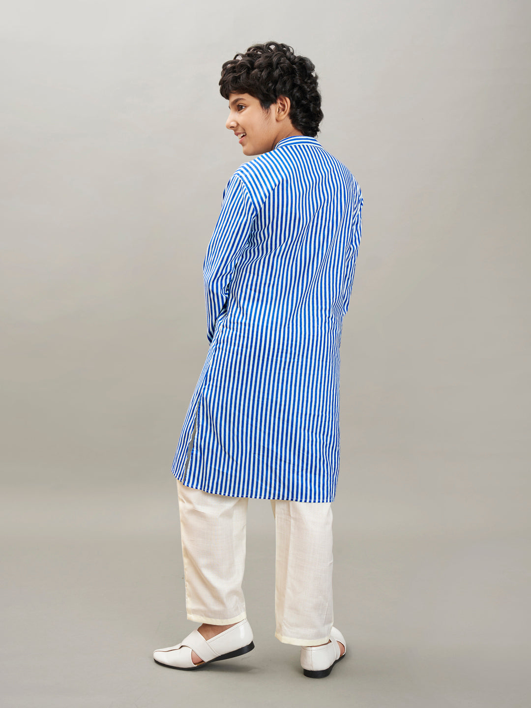 full sleeves striped print with embroidery straight cut kurta with pyjama blue