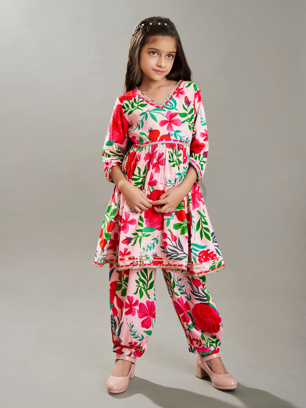 girls peach multi floral printed cotton kurta with trousers set