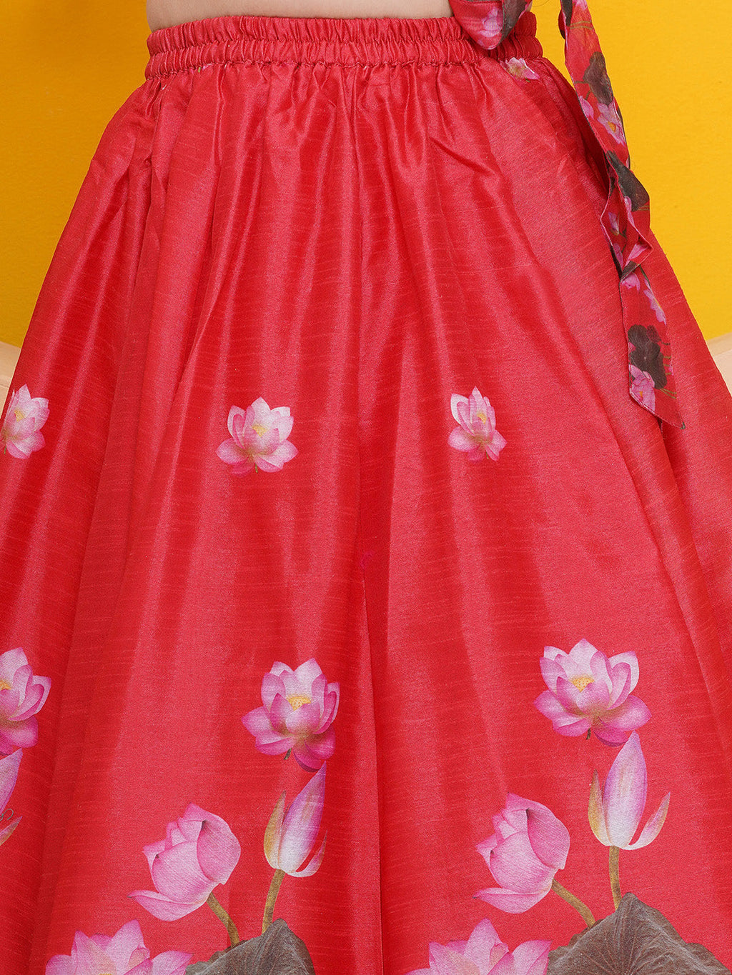 girls red ready to wear choli lehenga