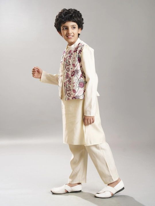 full sleeves booti embroidered straight cut kurta pyjama with jacket offwhite
